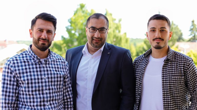 bildungshelden mahmoud madani, samir roshandel und emre cengiz